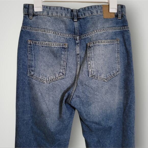 Zara High Rise 90s Full Length Jeans Size 6 Distressed Midwash Raw Hem Classic - Picture 9 of 11